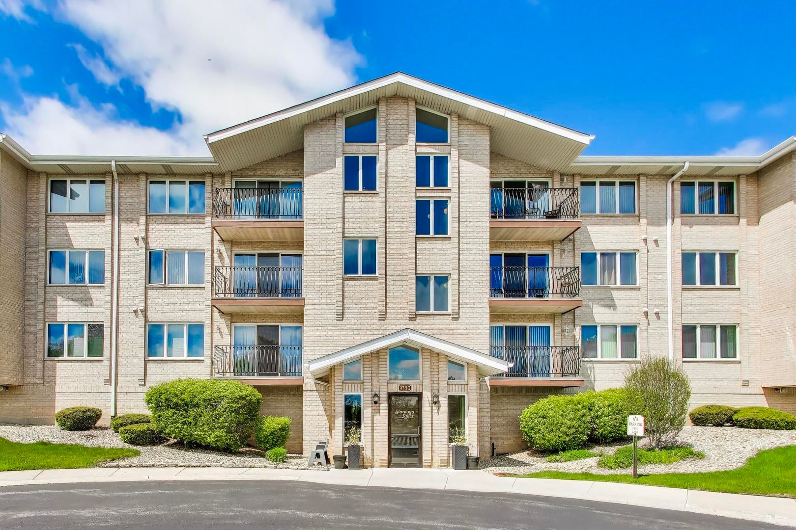 9750 Koch Court #2F — Orland Park, IL 60467