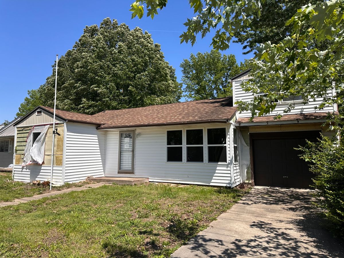 604 N 7th Street, Herrin, IL 62948