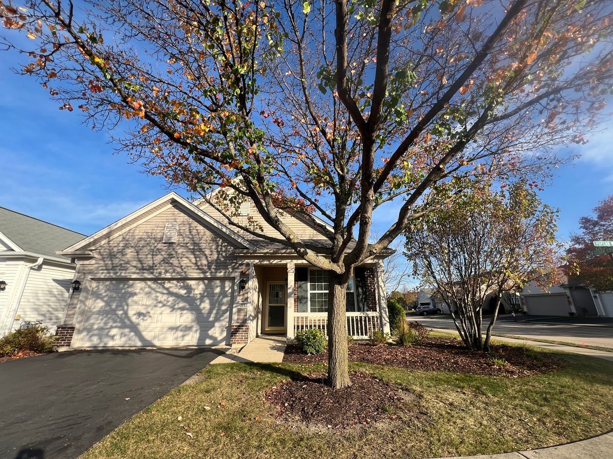 13282 Poplar Way, Huntley, IL 60142