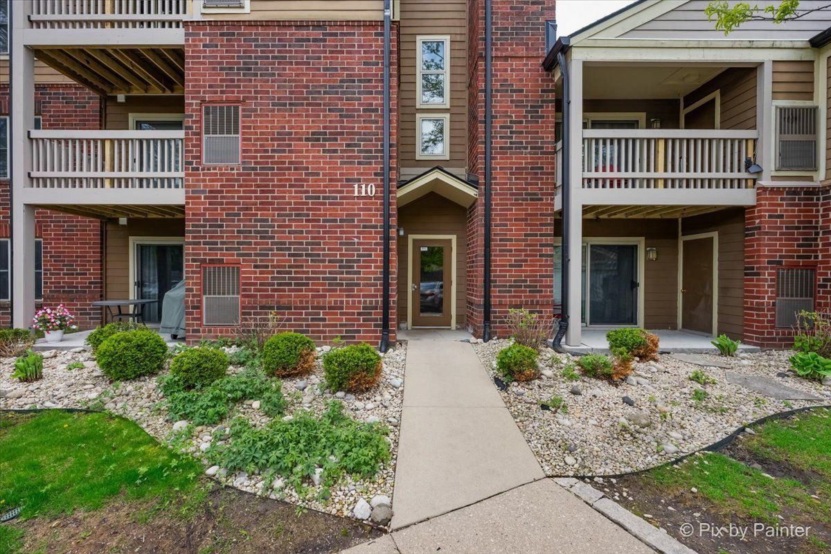 110 GLENGARRY Drive, Bloomingdale, IL 60108