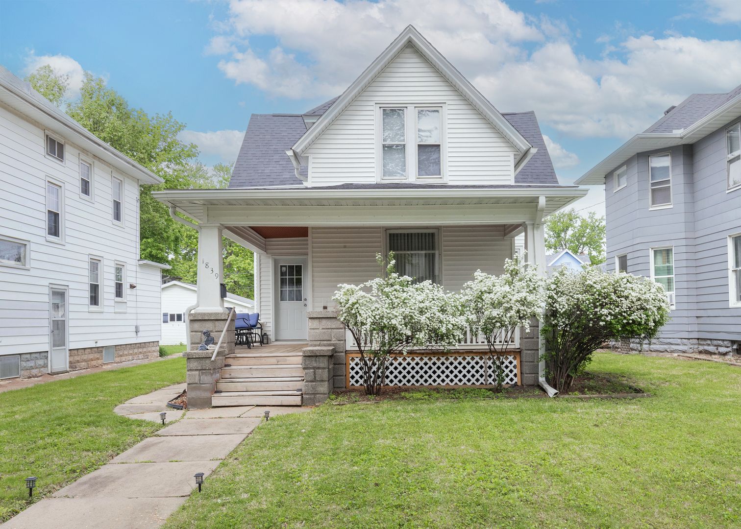 1839 15th Street — Moline, IL 61265