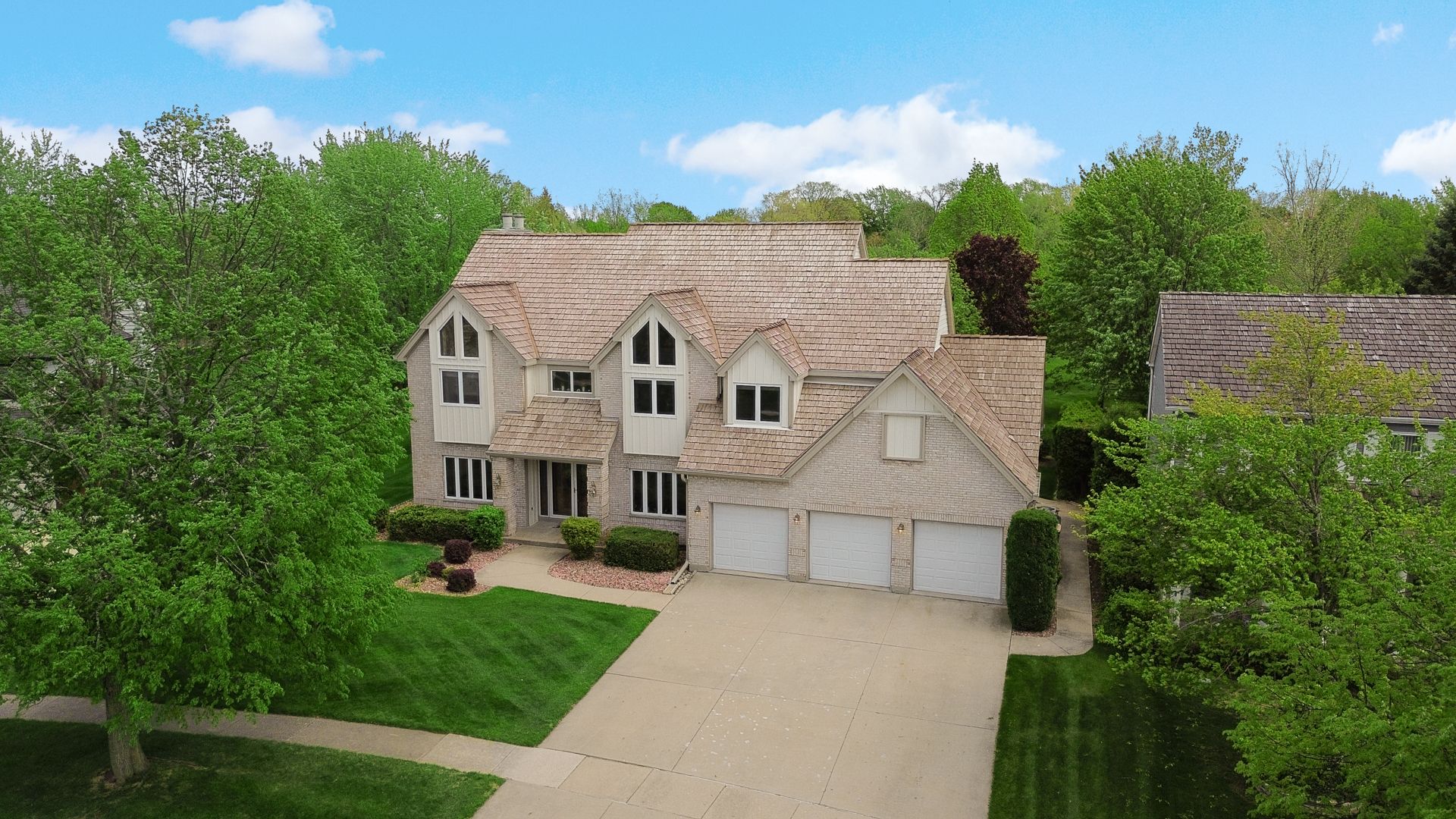 1183 SILO HILL Drive — Grayslake, IL 60030