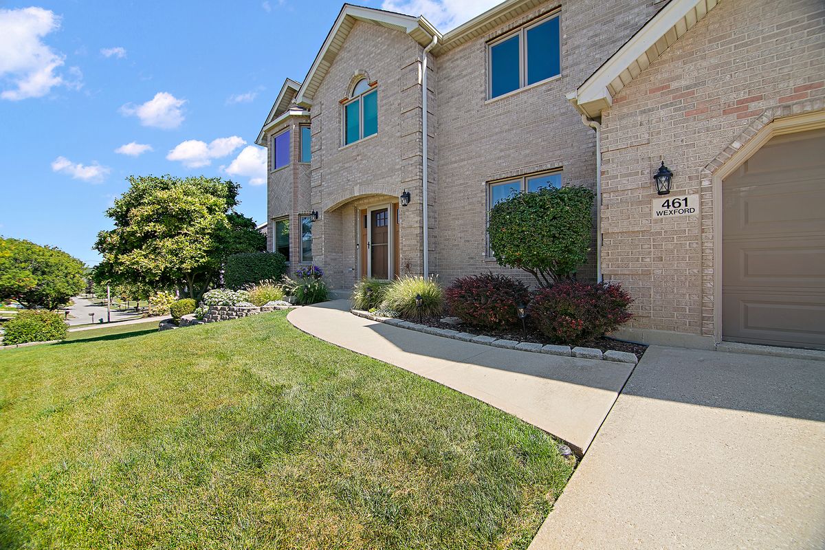 461 Wexford Drive, Lemont, IL 60439