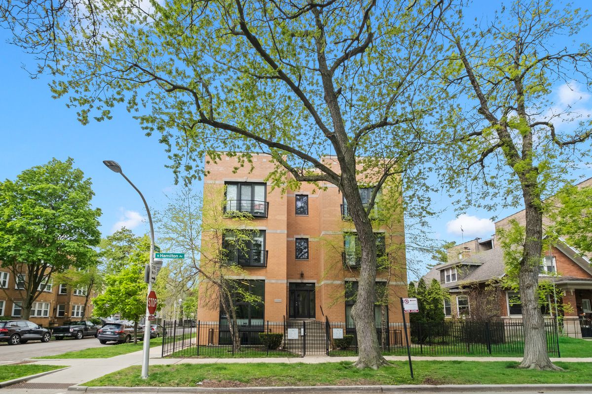 7300 Hamilton Avenue, Chicago, IL 60645