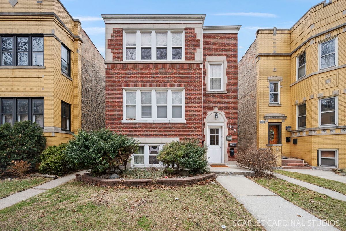 1928 Grove Avenue, Berwyn, IL 60402