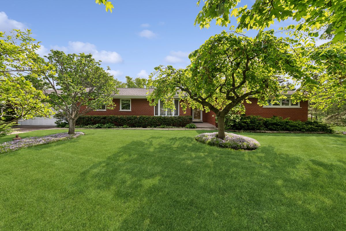 2N351 Amy Avenue, Glen Ellyn, IL 60137