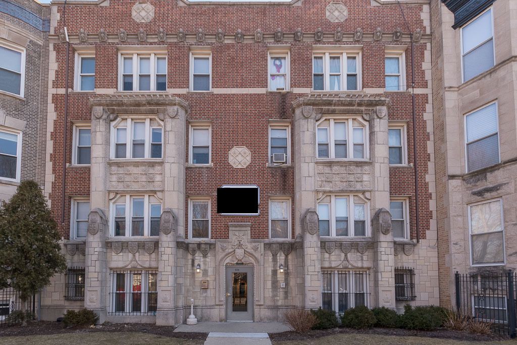 4735 Beacon Street, Chicago, IL 60640