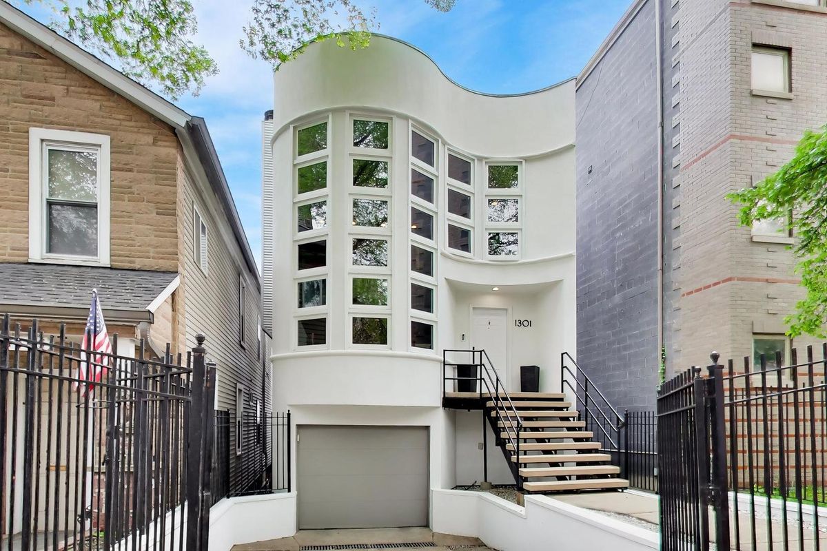 1301 Bosworth Avenue, Chicago, IL 60642