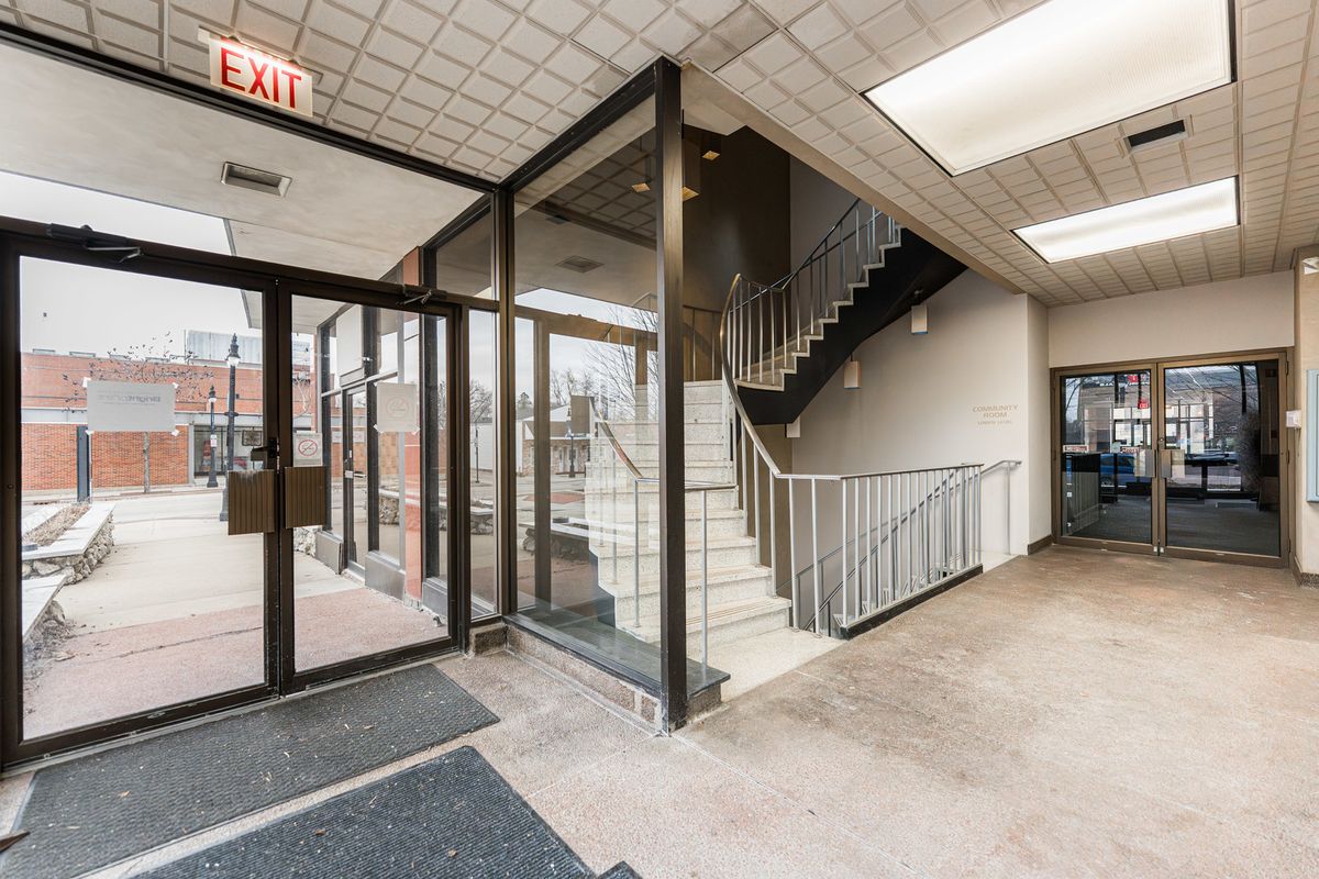 155 N 3rd Street, DeKalb, IL 60115
