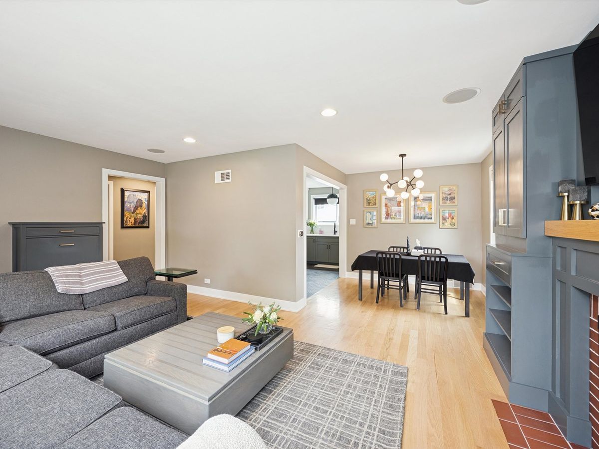 715 Forest Road, La Grange Park, IL 60526