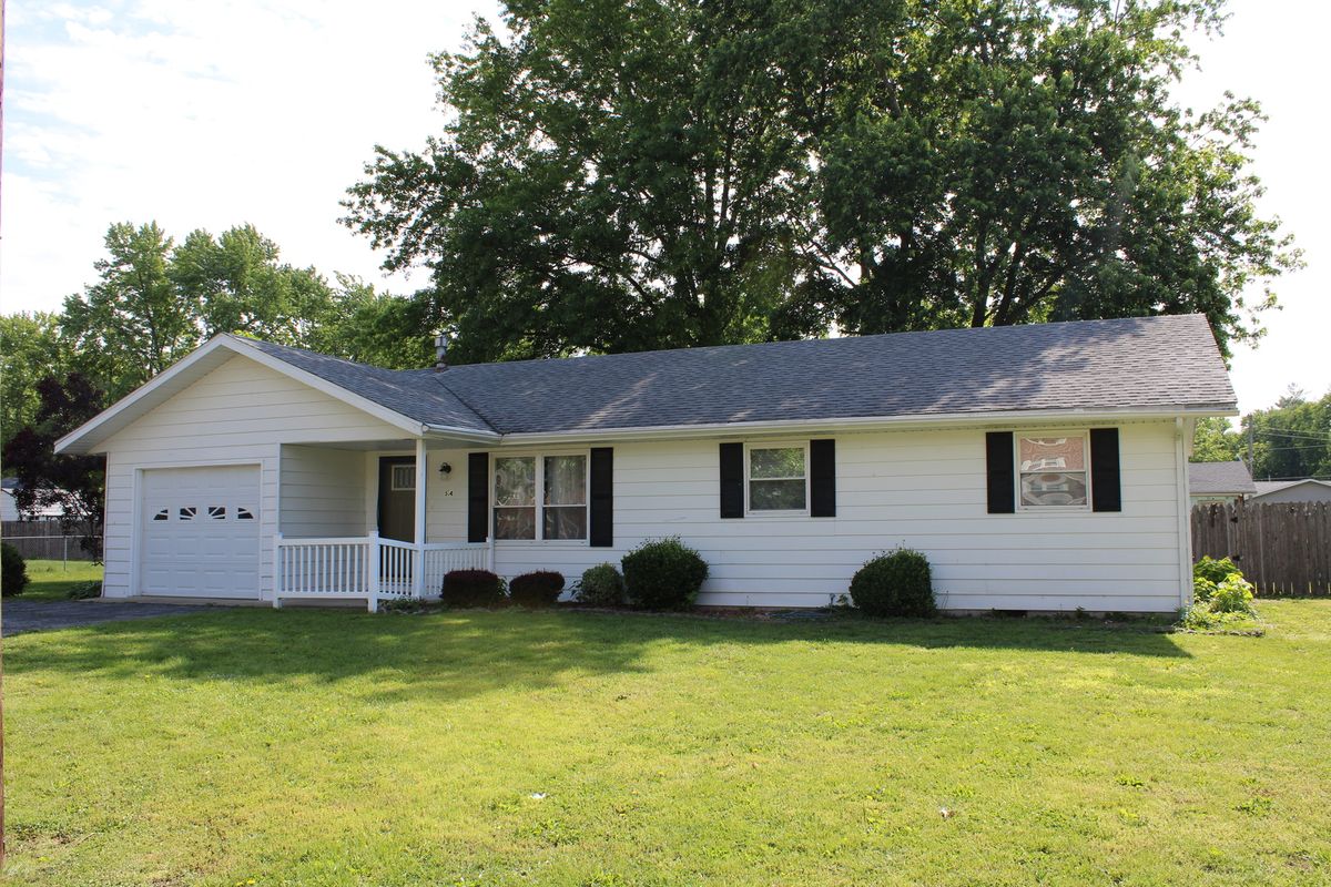 514 Roddy Road, Salem, IL 62881