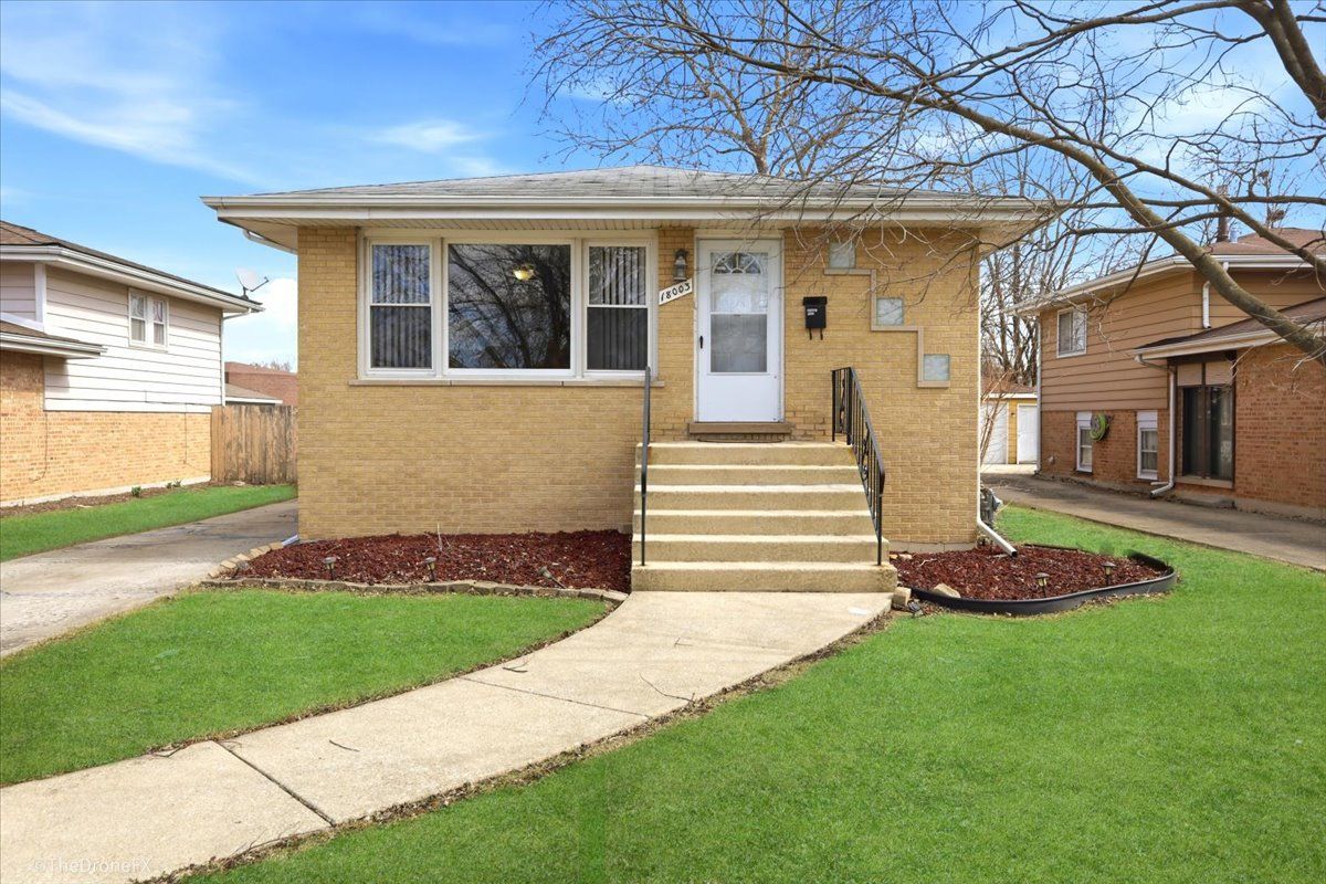 18003 Greenview Terrace, Country Club Hills, IL 60478