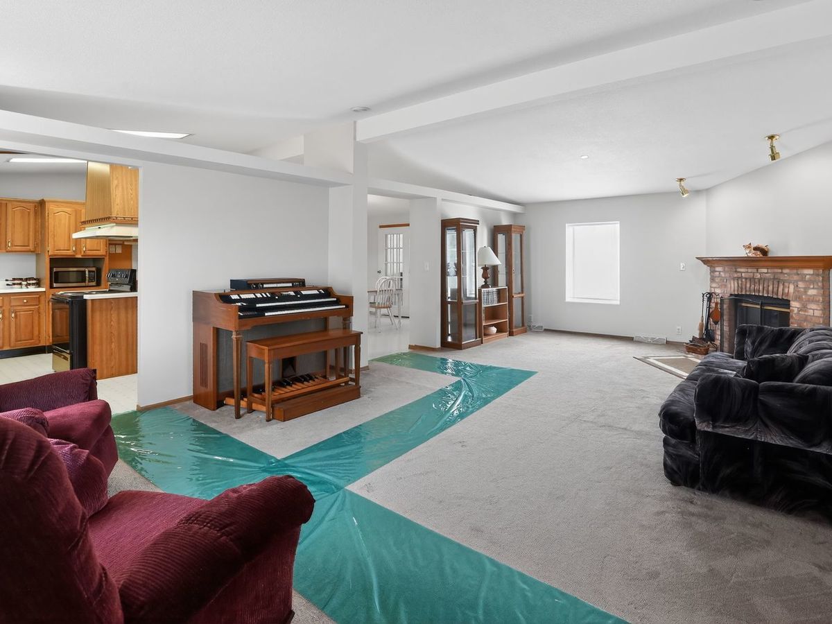 10078 State Route 9, Hoopeston, IL 60942