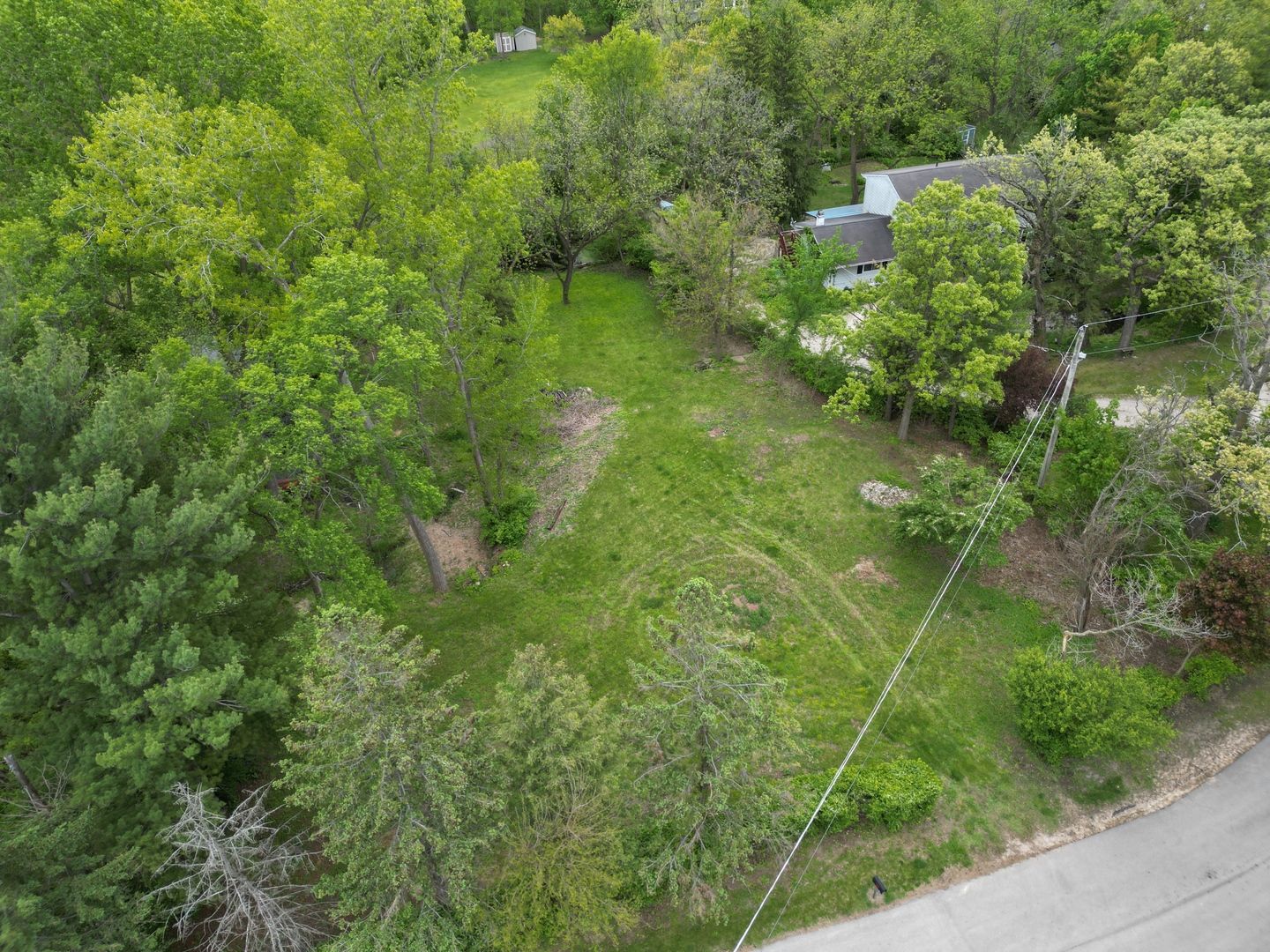 17 E Lyncliff Drive — Oswego, IL 60543