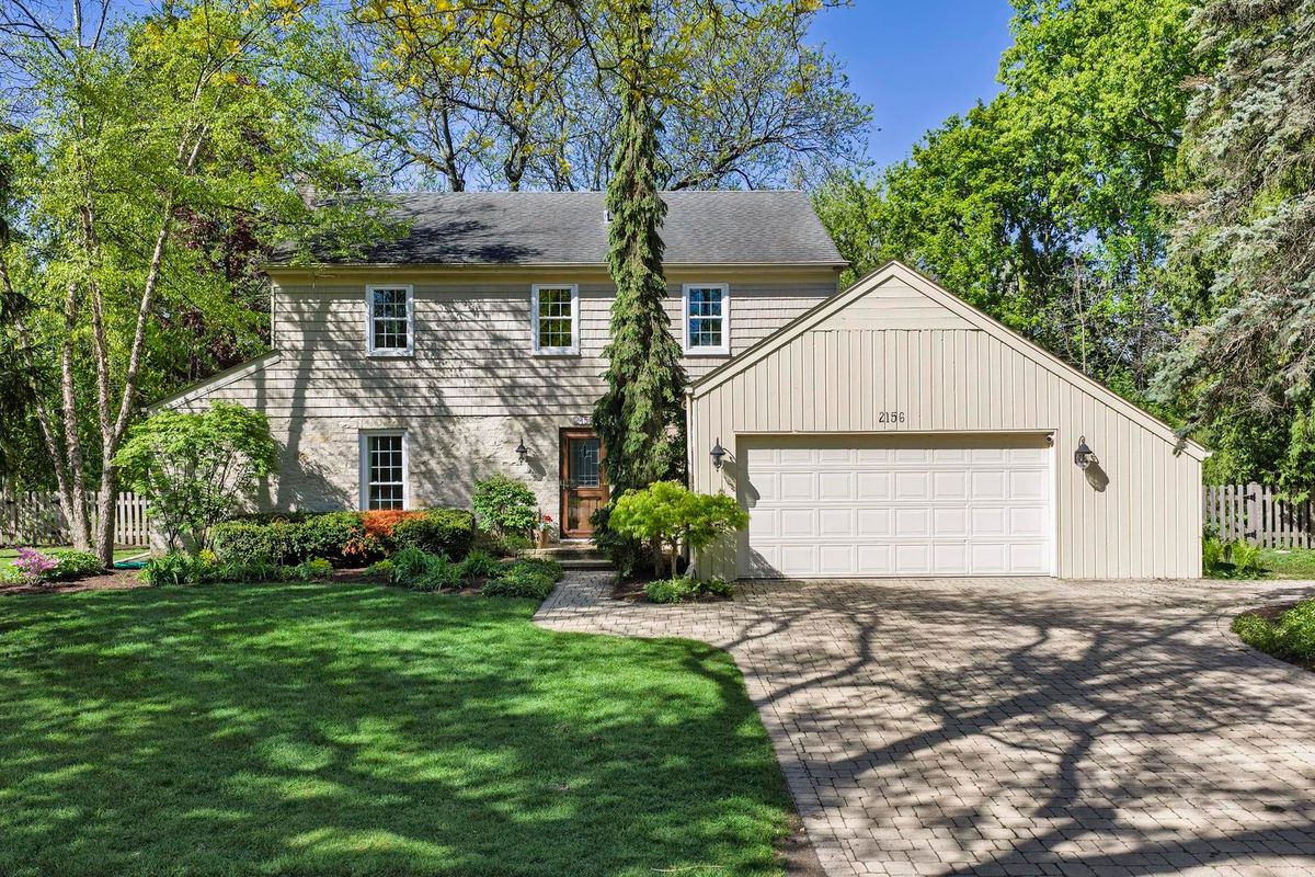 2156 Glendale Avenue, Northbrook, IL 60062