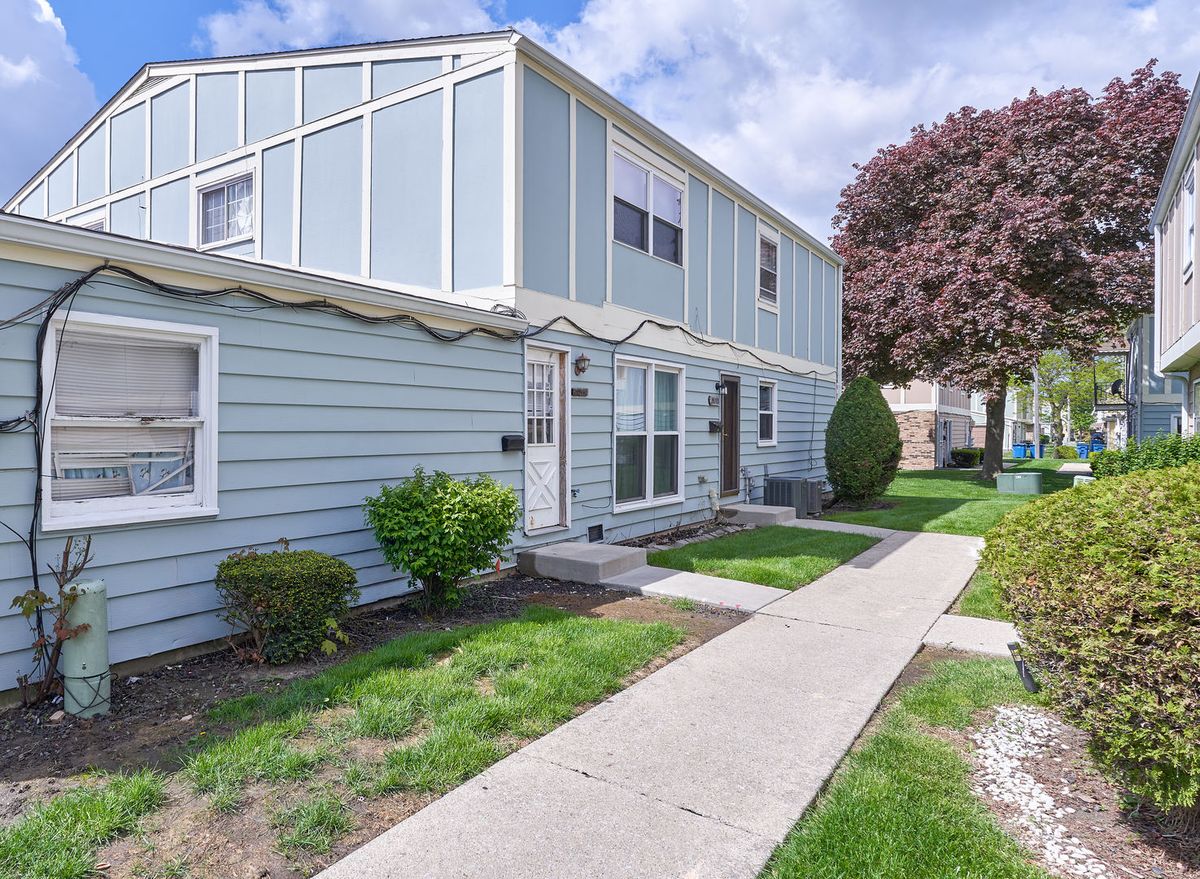20112 OAK LANE Street, Lynwood, IL 60411