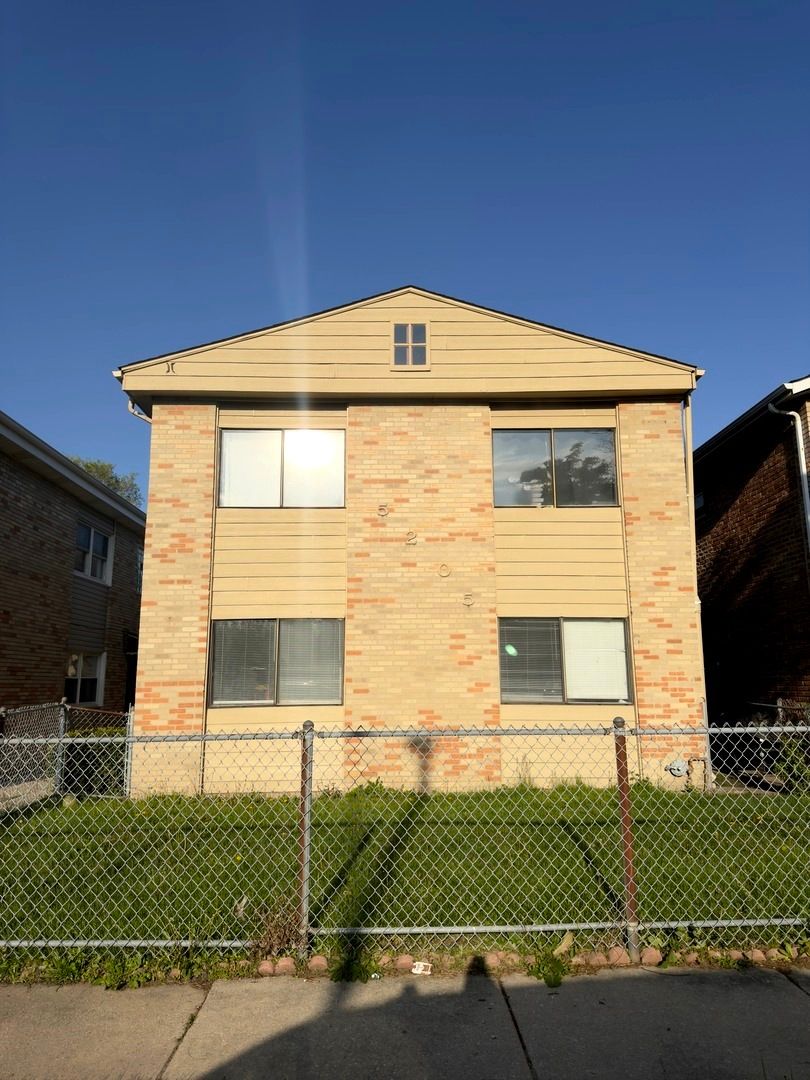 5205 73rd Court, Summit, IL 60501
