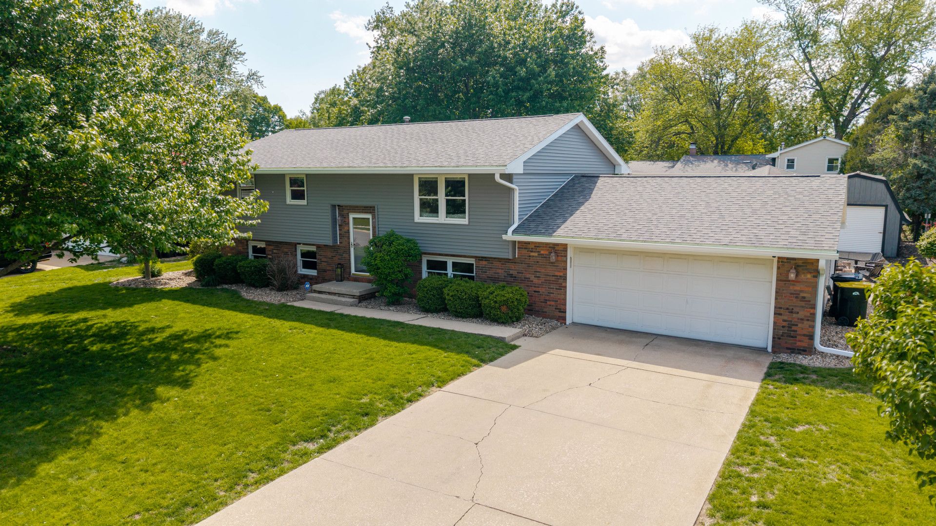 103 Robert Drive — Normal, IL 61761