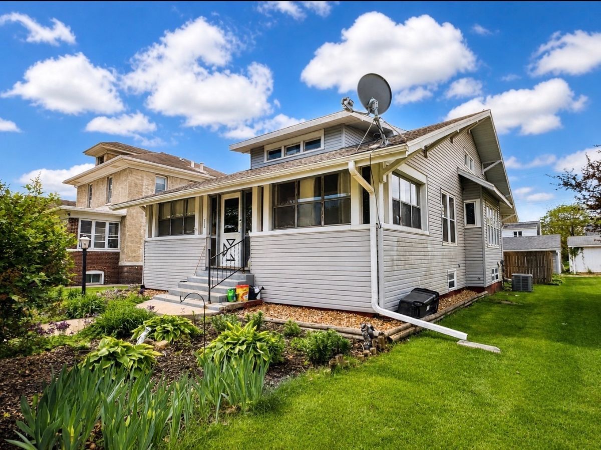 212 Tinley Avenue, Depue, IL 61322