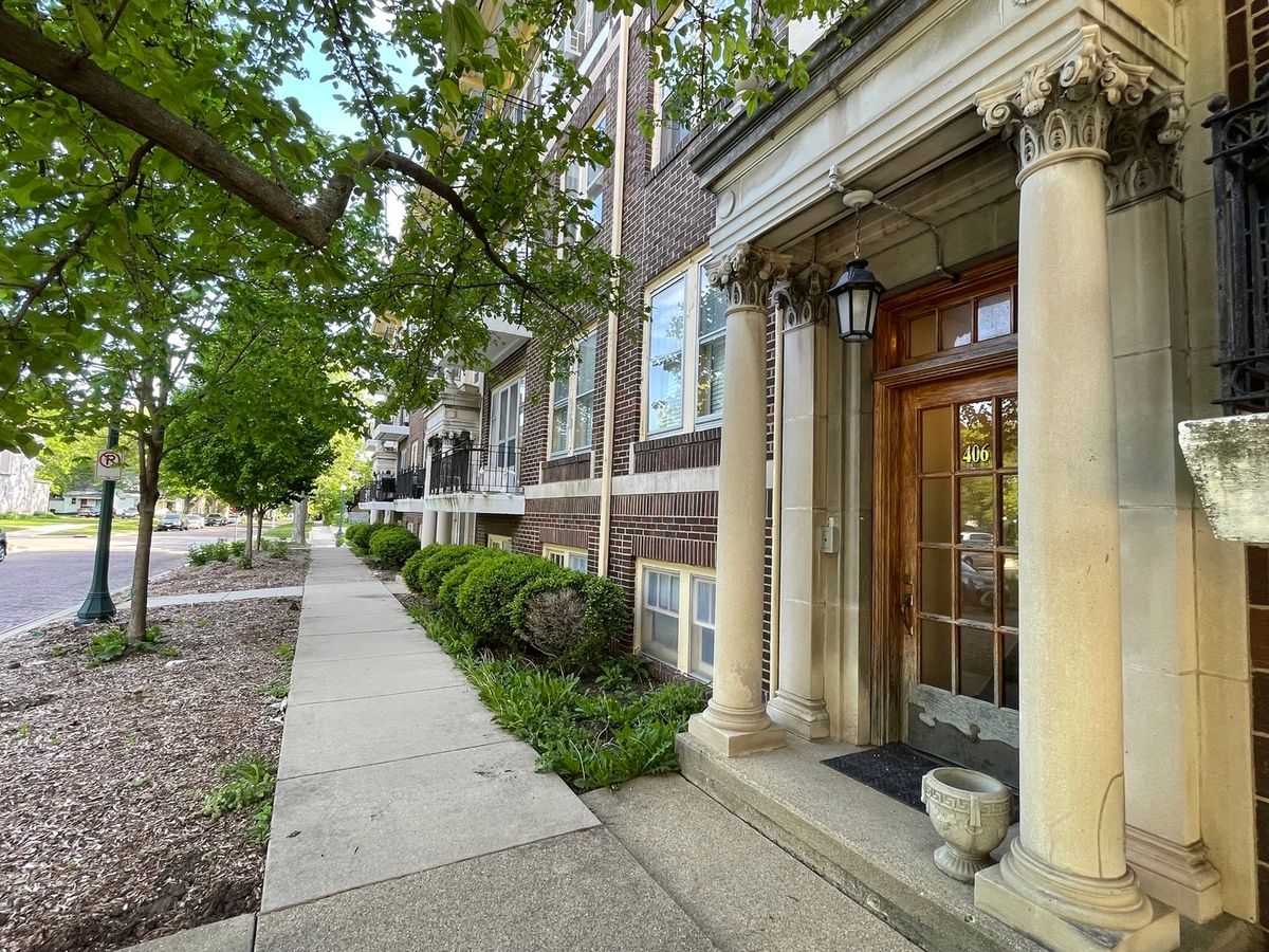 406 Prairie Street, Champaign, IL 61820