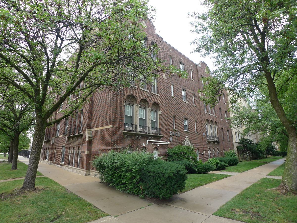 5400 CAMPBELL Avenue, Chicago, IL 60625