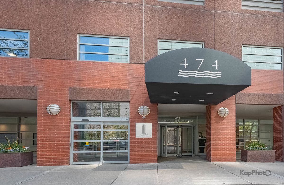 474 Lake Shore Drive, Chicago, IL 60611