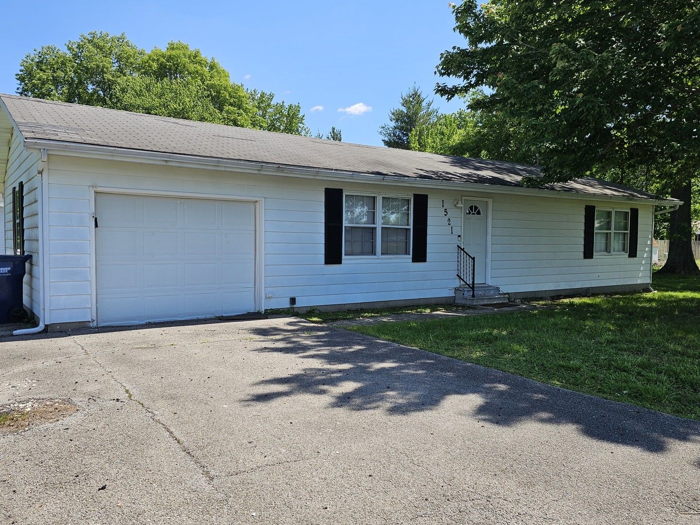 1521 Triangle Street — Mt Vernon, IL 62864
