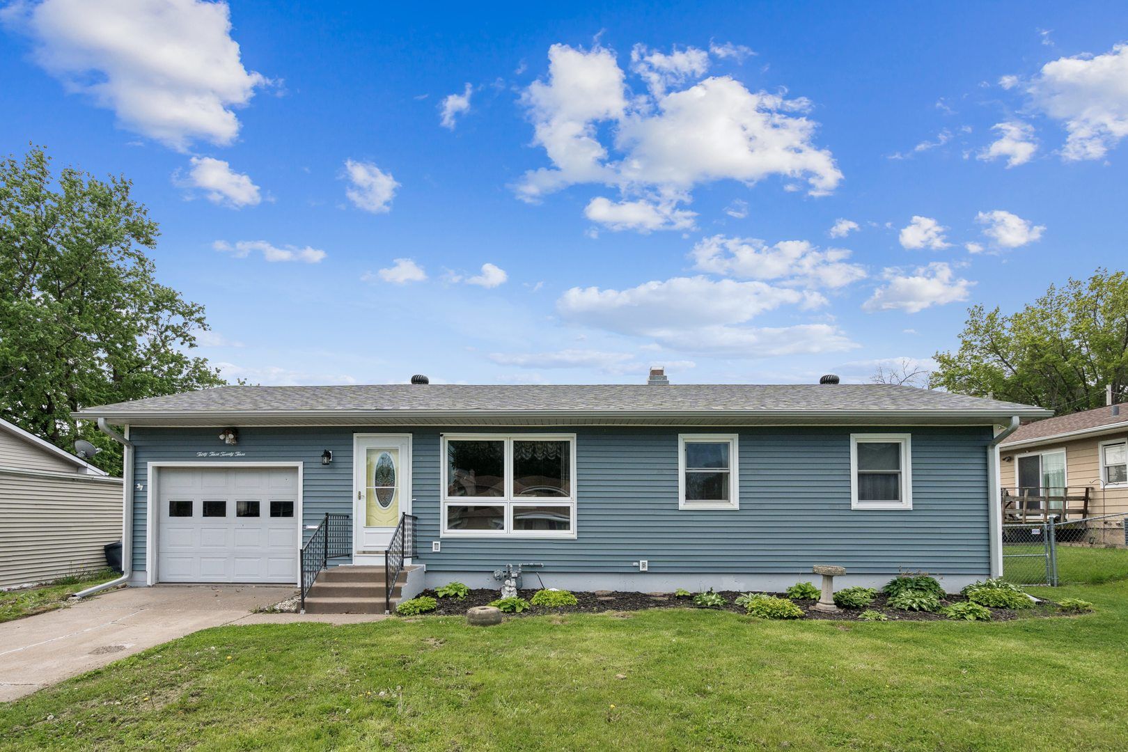 3323 W Denison Avenue — Davenport, IA 52804