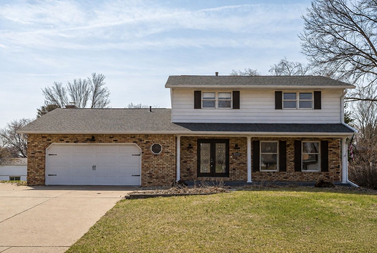 2039 46th Street, Davenport, IA 52807