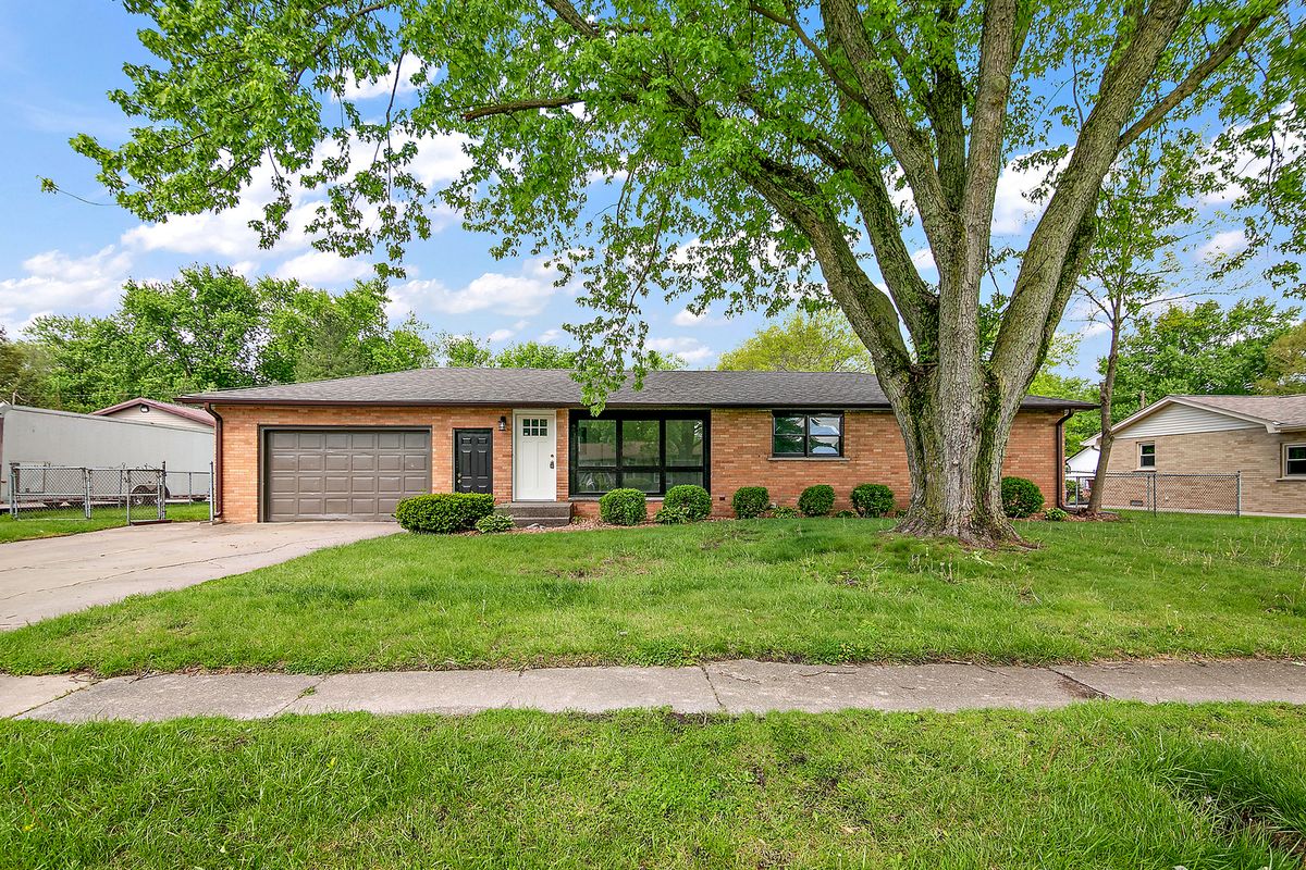 112 El Dorado Drive, Kankakee, IL 60901
