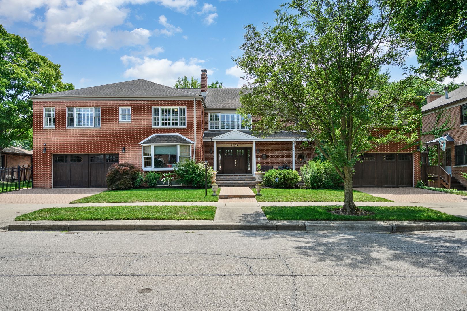 2851 W Rascher Avenue — Chicago, IL 60625
