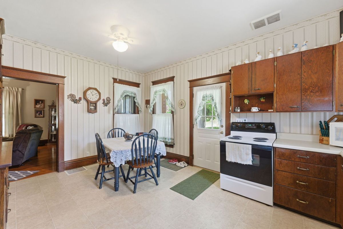 504 SE 4th Avenue, Aledo, IL 61231