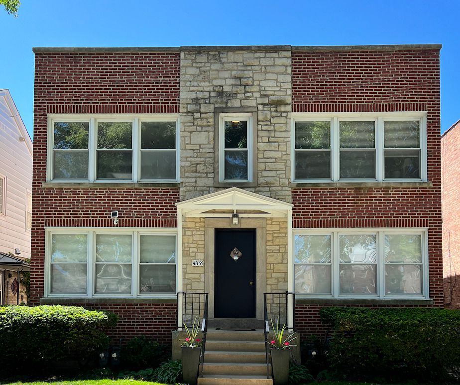 4835 Hull Street #1E — Skokie, IL 60077
