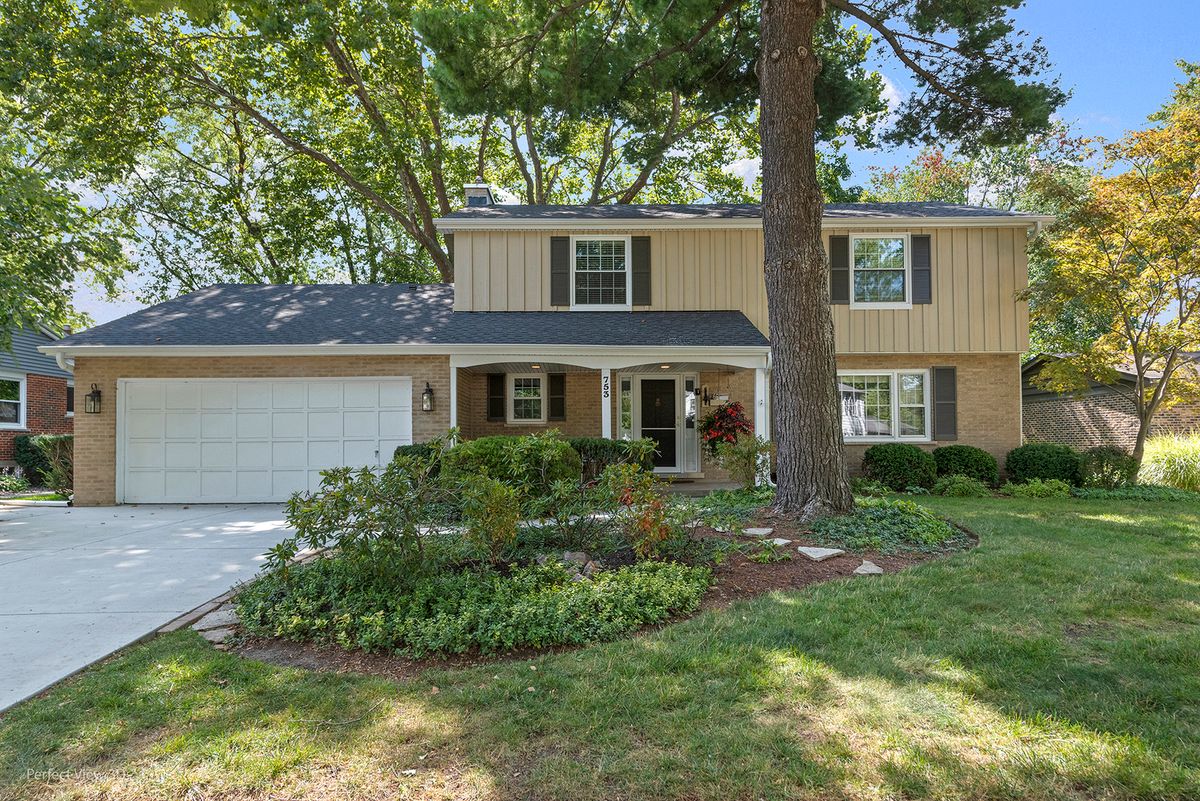 753 Monterey Road, Palatine, IL 60074