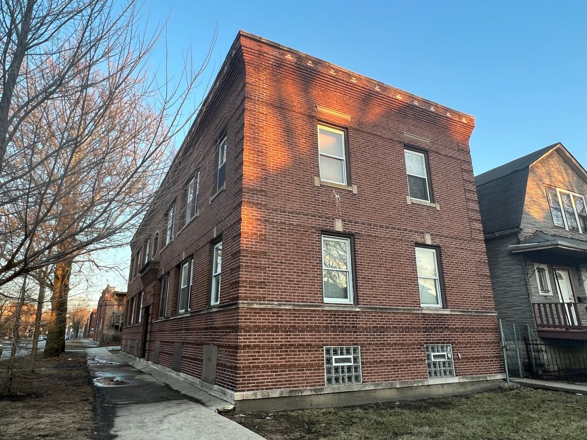 2707 78th Street, Chicago, IL 60649