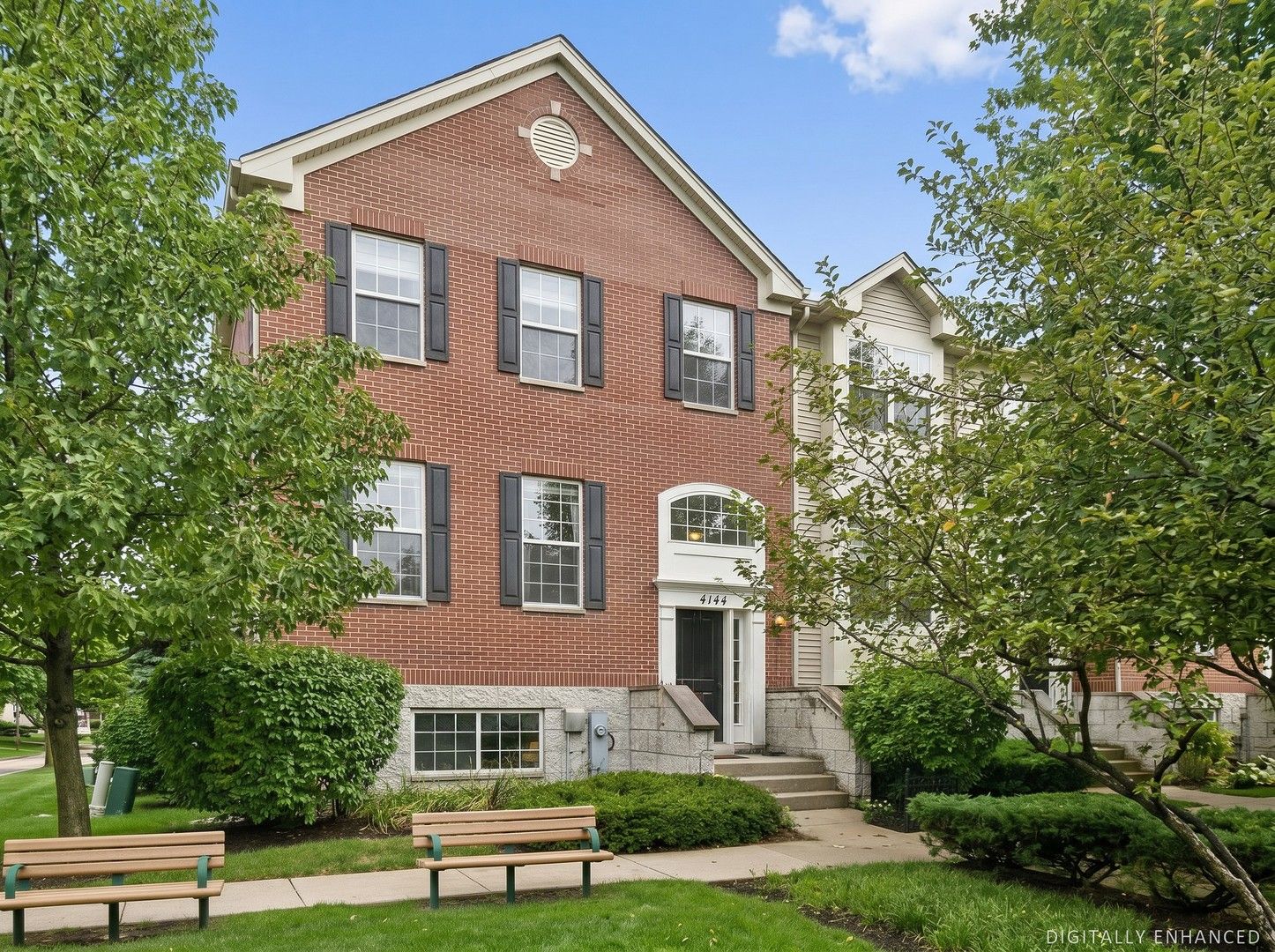 4144 Milford Lane — Aurora, IL 60504