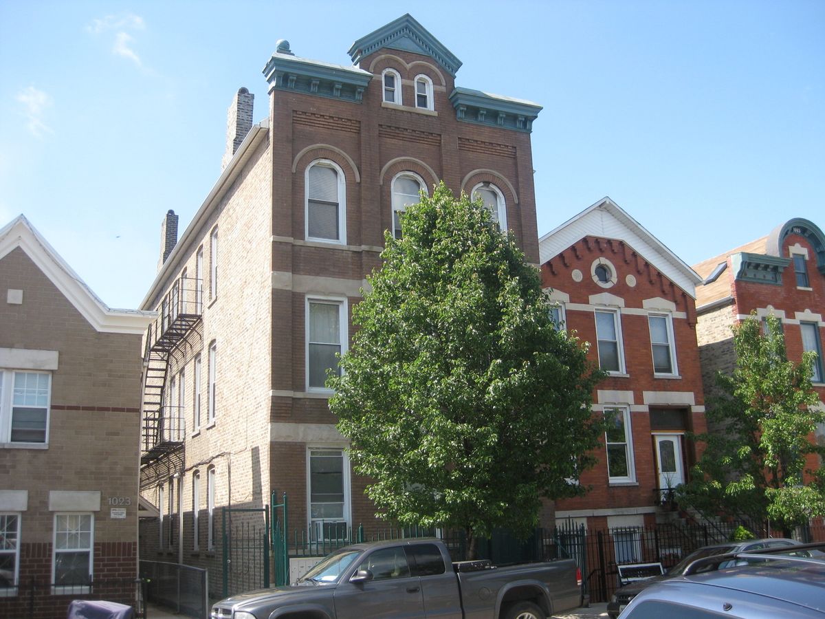 1025 Cullerton Street, Chicago, IL 60608