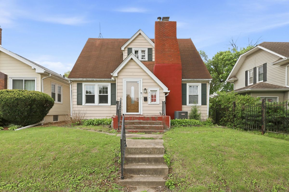 714 23rd Avenue, East Moline, IL 61244
