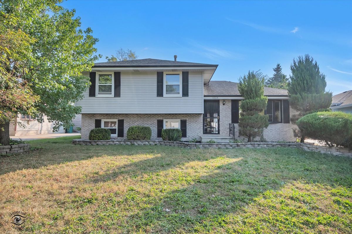 1804 Maserati Drive, Joliet, IL 60435