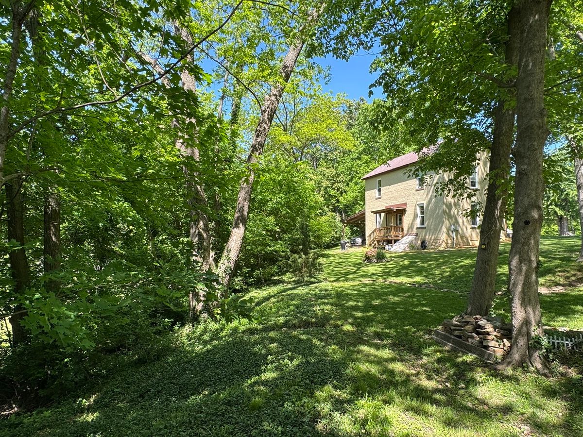 104 W Heacock Street, Jonesboro, IL 62952