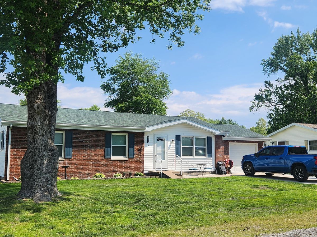 911 Sunset Drive, Pinckneyville, IL 62274
