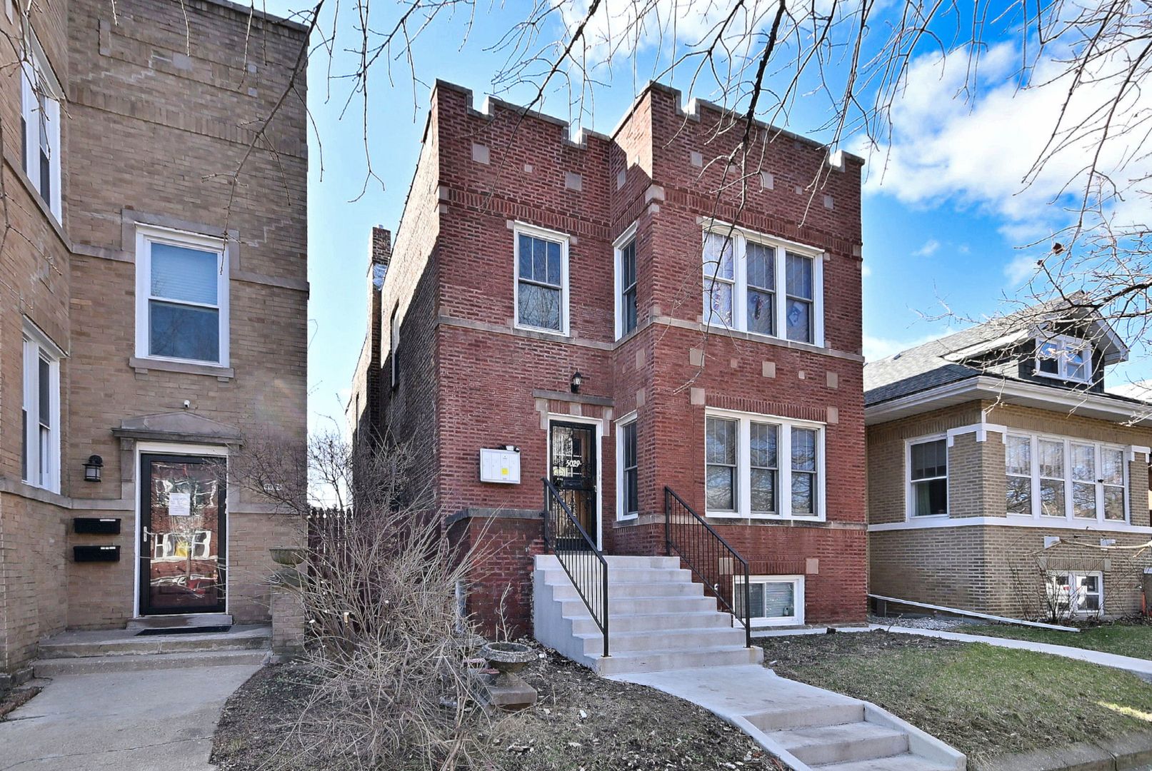 5029 W ALTGELD Street — Chicago, IL 60639