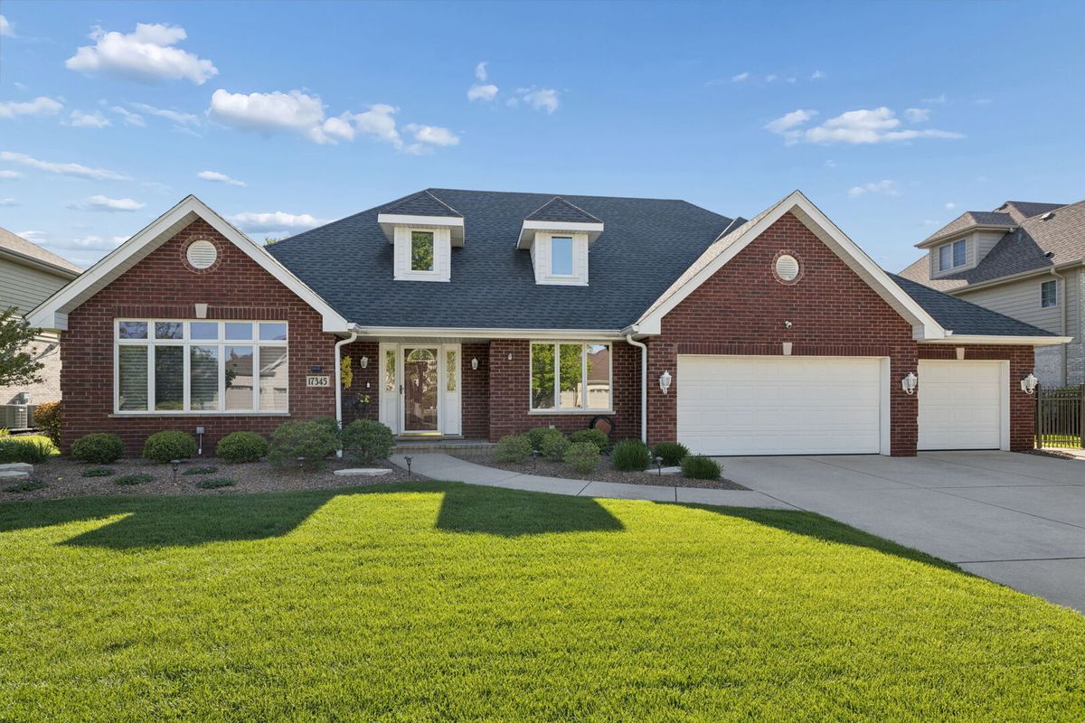 17345 Deer Creek Drive, Orland Park, IL 60467