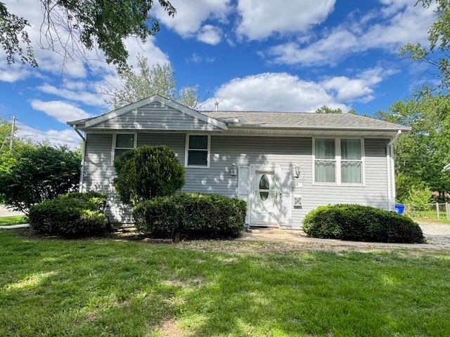 38 Whippoorwill Drive, Decatur, IL 62526