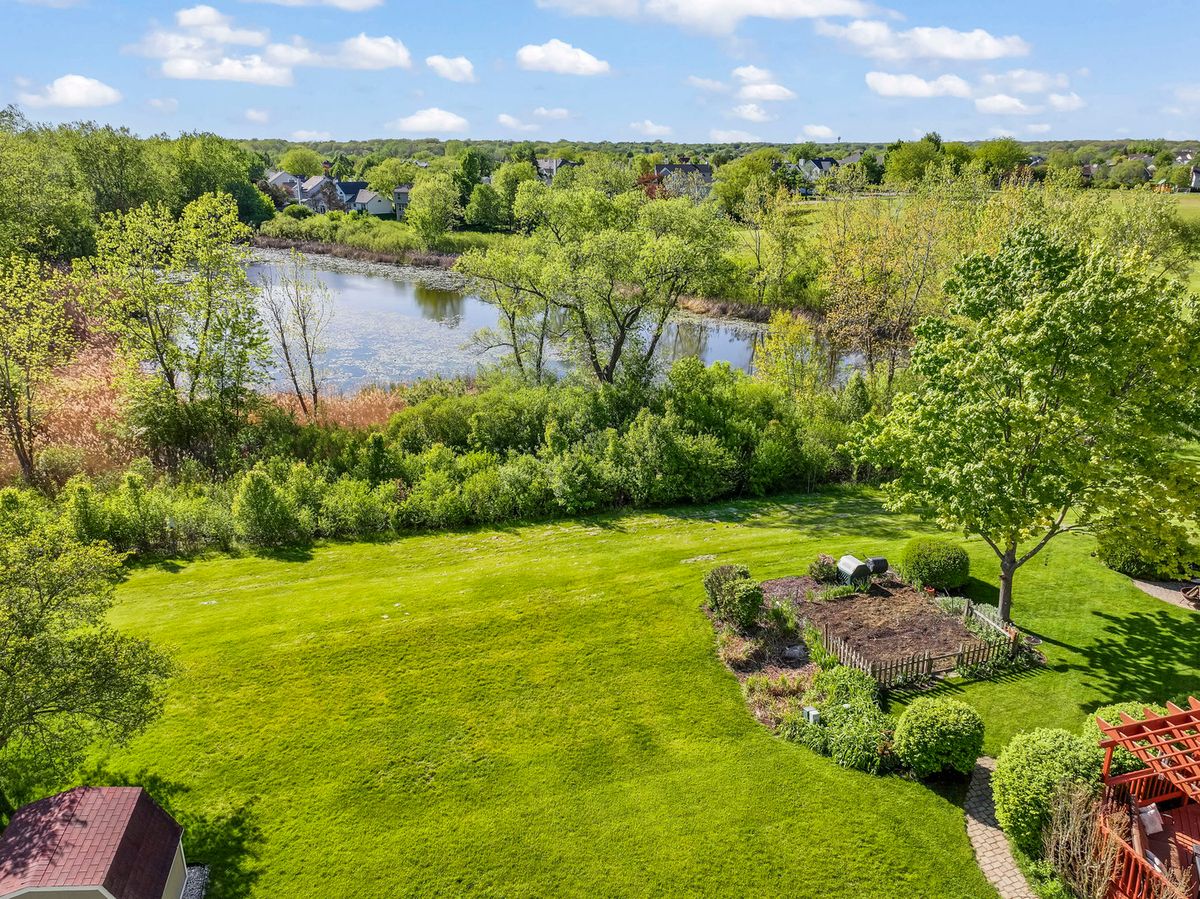 1432 Brahms Court, Bartlett, IL 60103