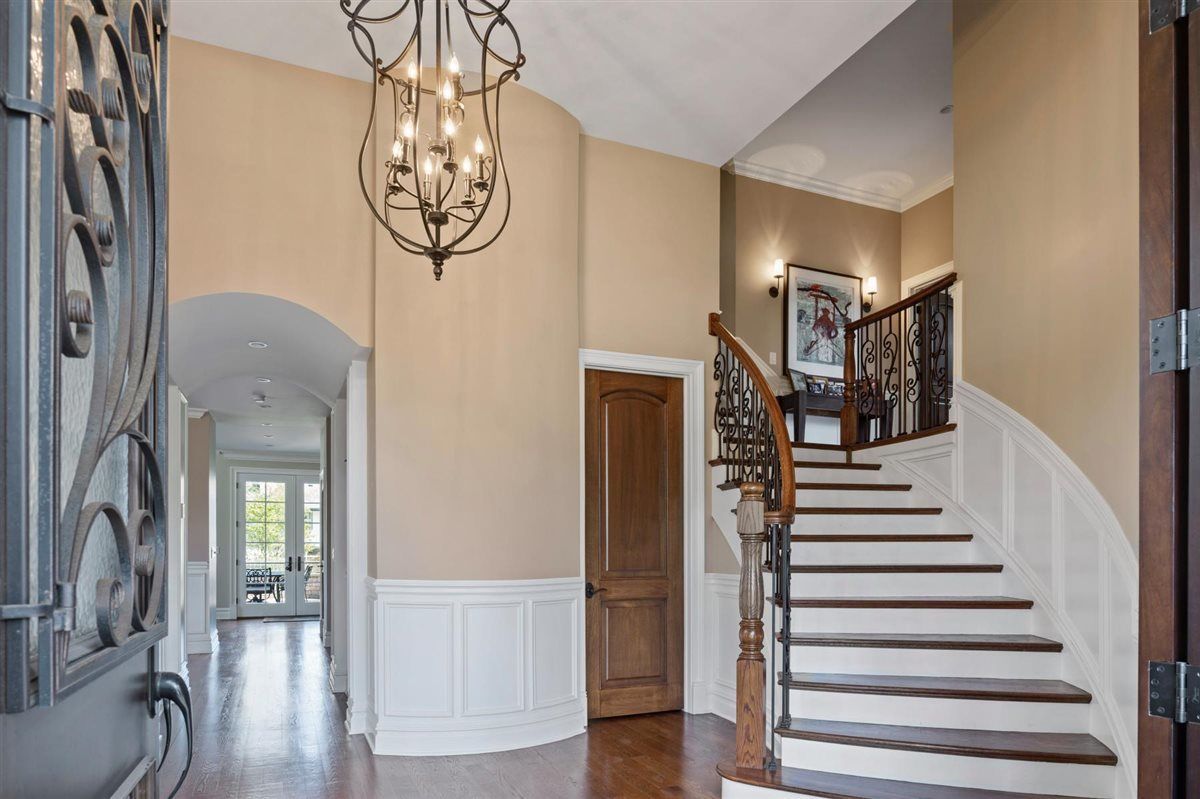 1109 Hohlfelder Road, Glencoe, IL 60022