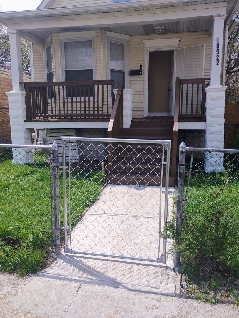10922 Wentworth Avenue, Chicago, IL 60628