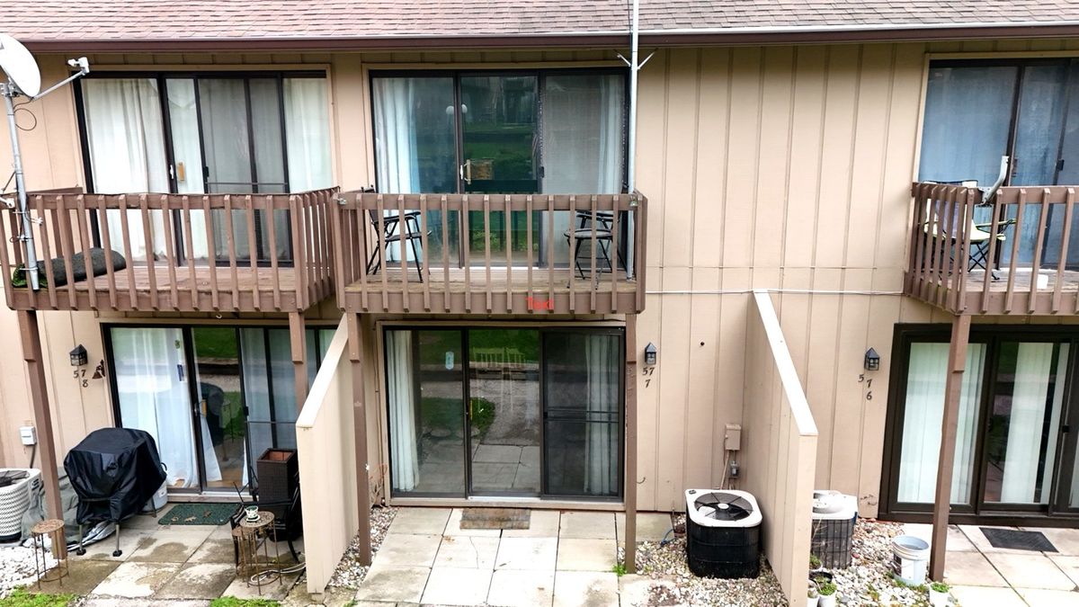 57 Vail Colony, Fox Lake, IL 60020