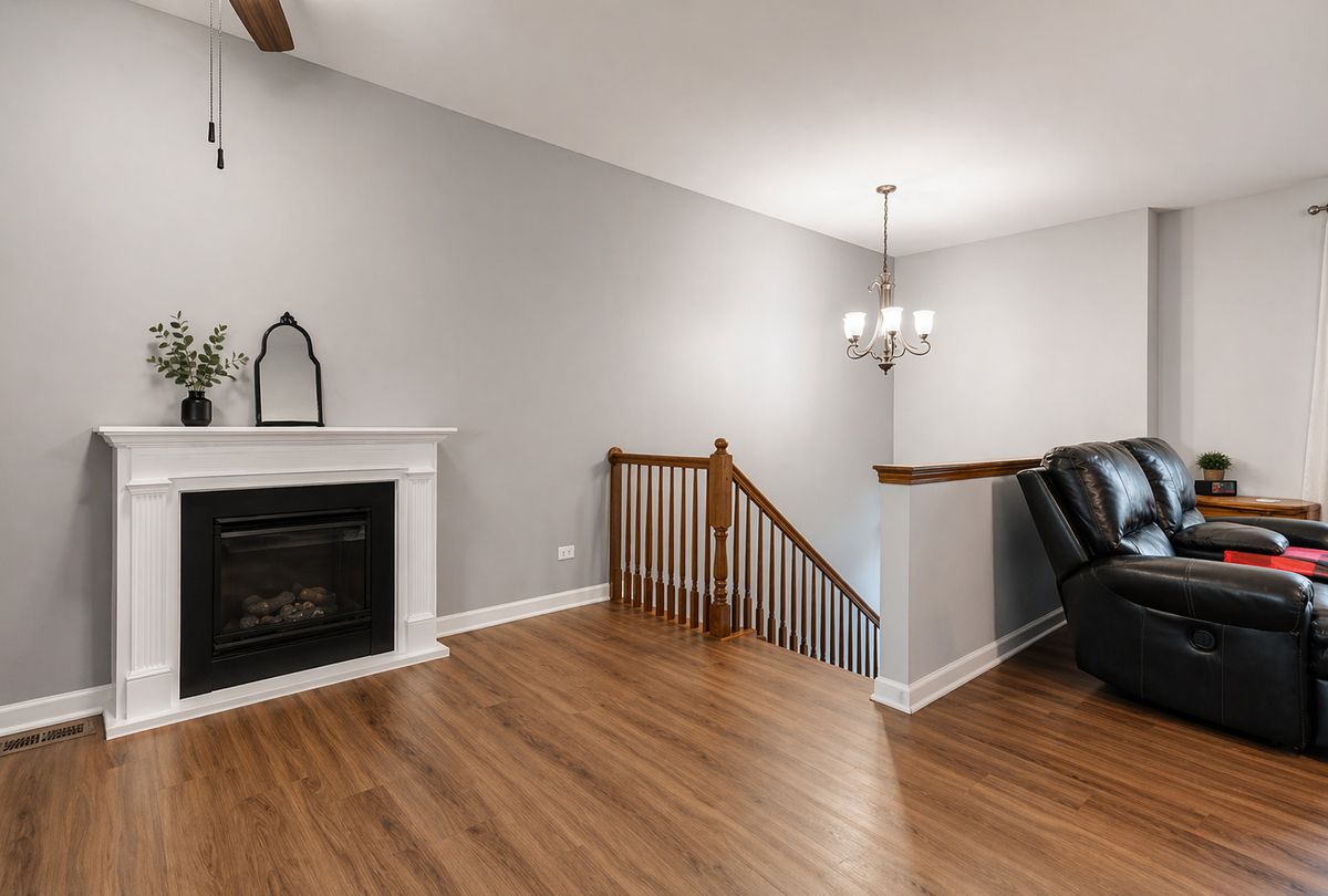 285 Regency Court Unit B Court, Wauconda, IL 60084