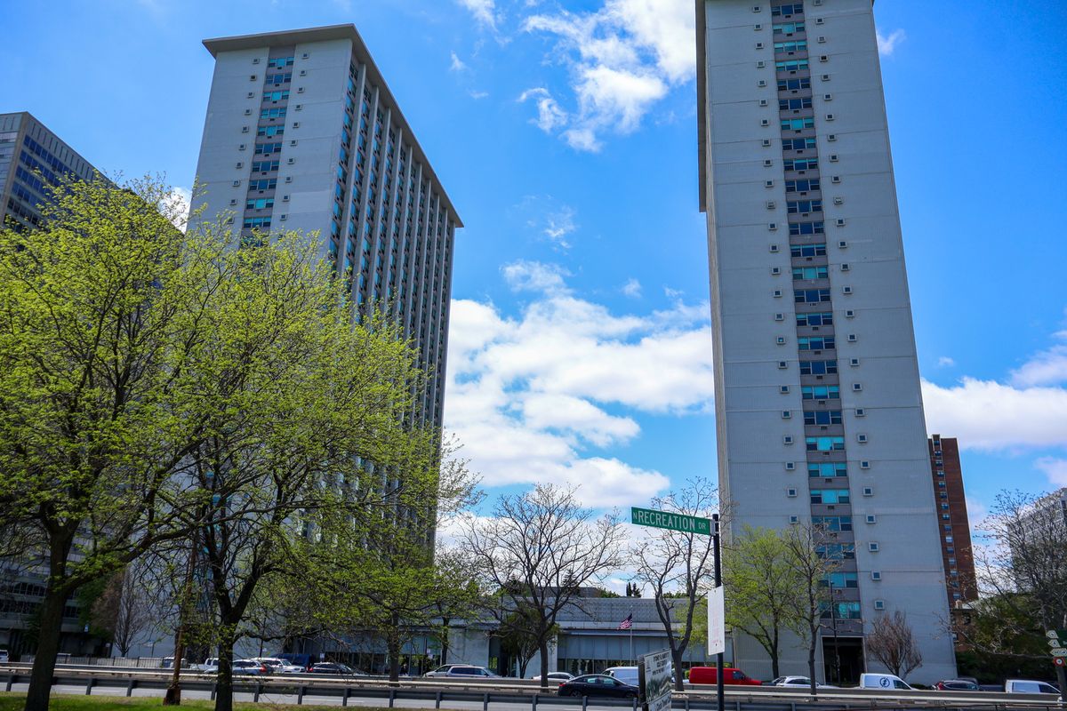 3600 Lake Shore Drive, Chicago, IL 60613